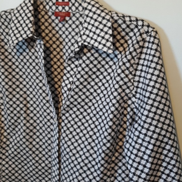 Talbots Black and White Print Shirt, size 10 - Picture 3 of 4